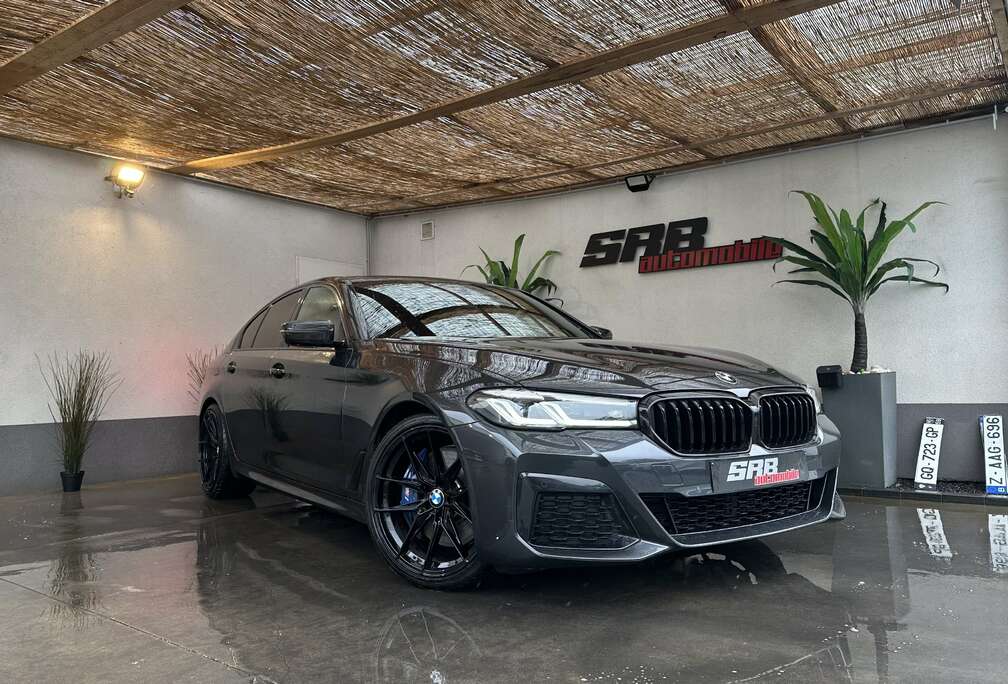 BMW BMW 530iXA Pack M