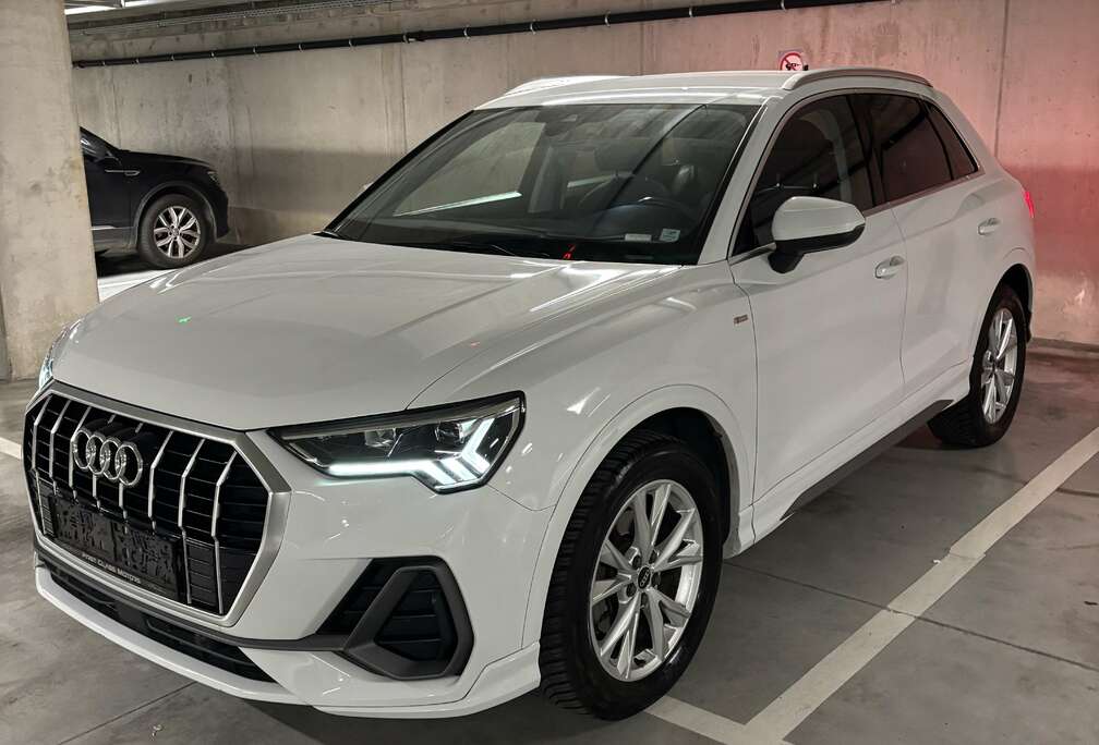 Audi 45 TFSIe Sportback S tronic line