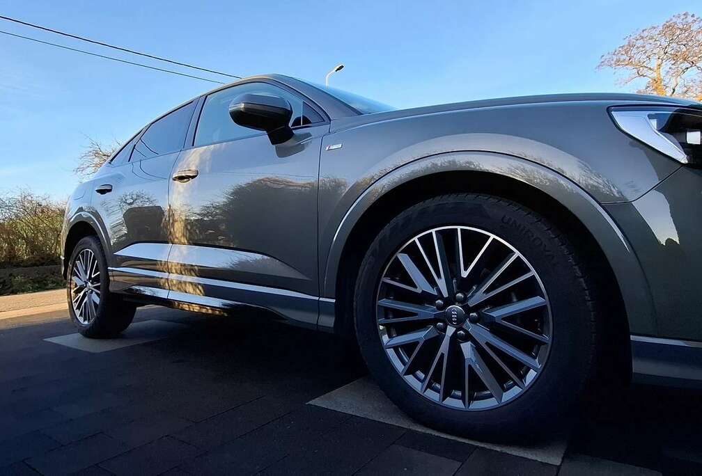 Audi Sportback 35 TDi Business Edition S line tronic