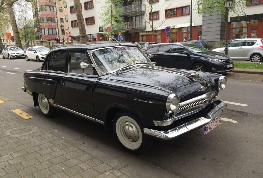 GAZ Volga 21