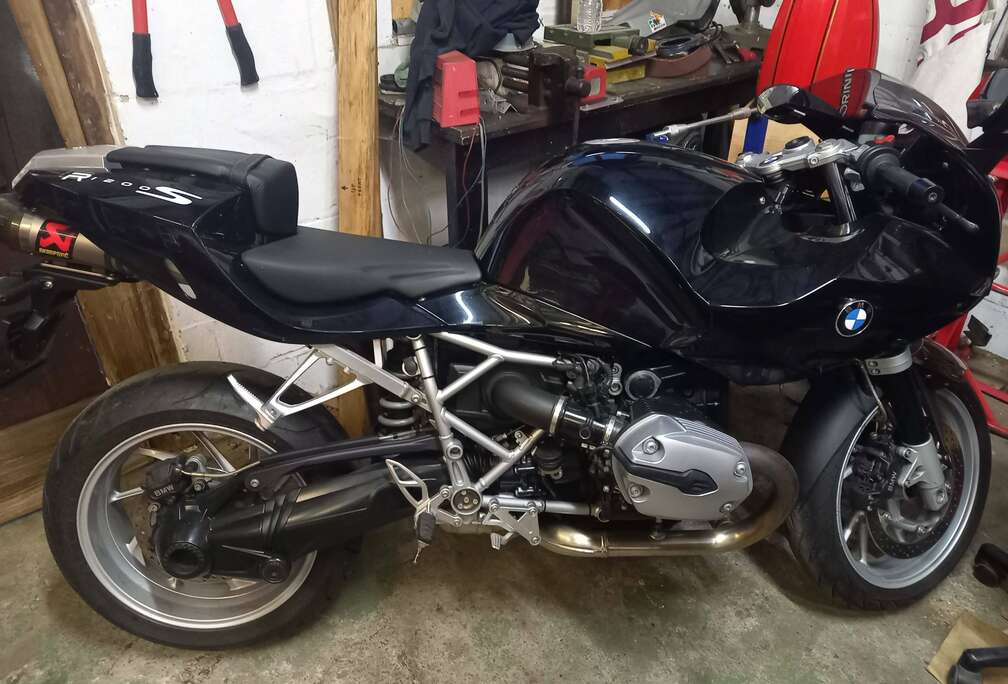BMW