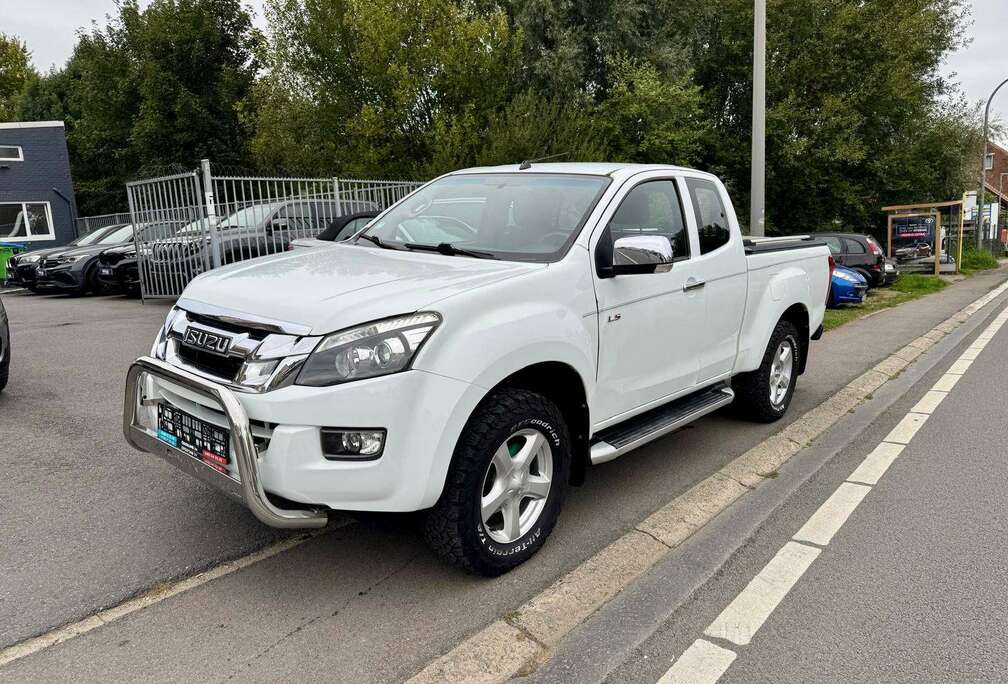 Isuzu Ext Cab 2+2 Di 4WD \