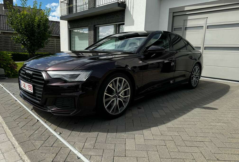 Audi 50 TFSI e quattro S tronic design