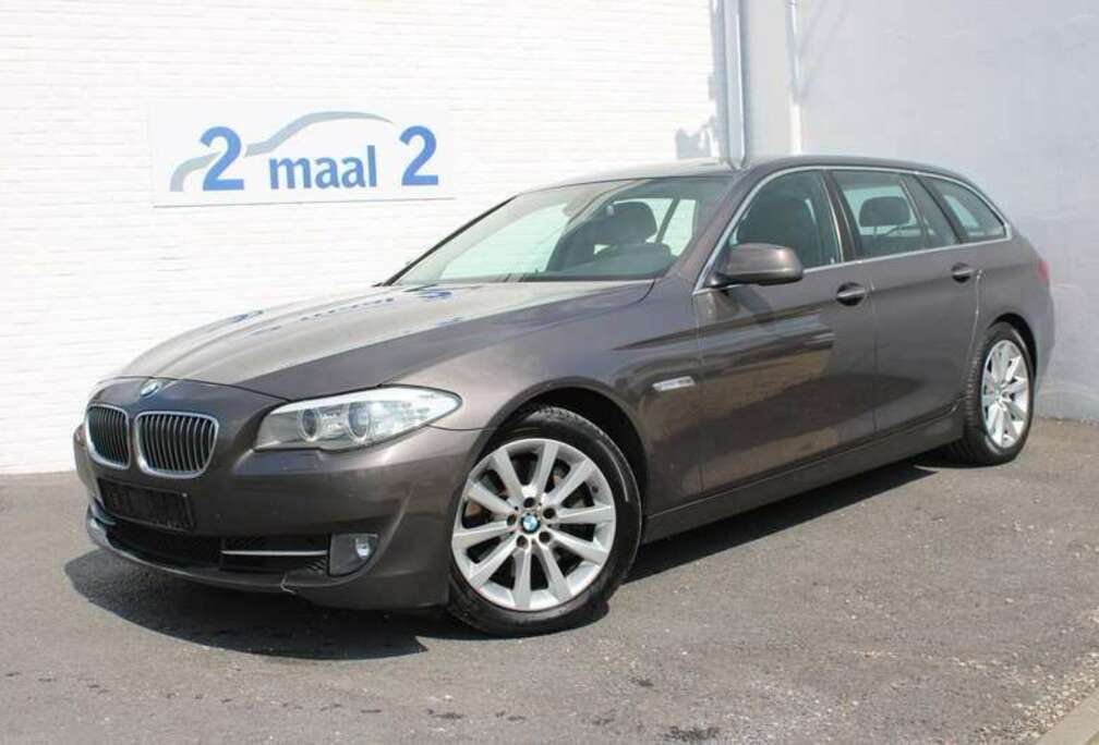 BMW 528i Touring Sport-Aut. 1 JAAR garantie