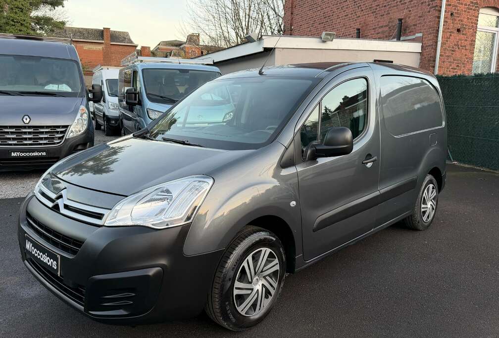 Citroen 1.6 HDi - 70.000 KM - EURO 6 b - 3 PL. - A VOIR -