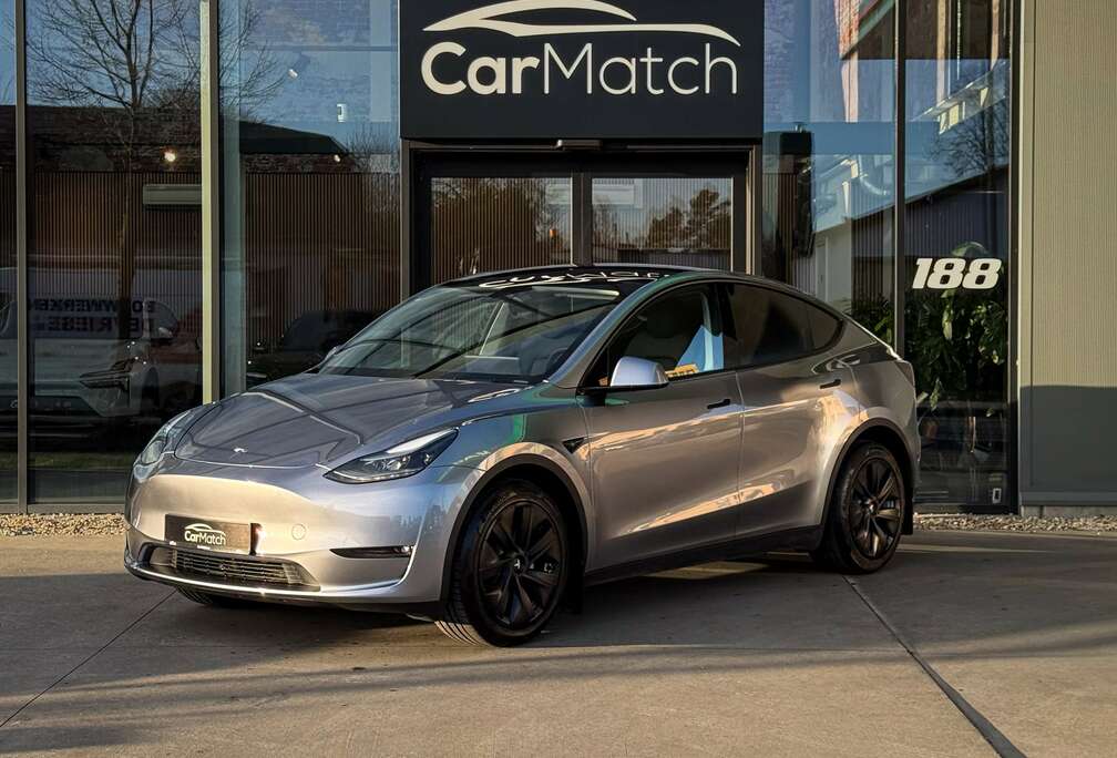 Tesla Model Y Long Range Dual Motor AWD