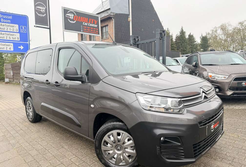 Citroen 1.2i Automaat XL dubbel cabine 75000 km  5 pl.