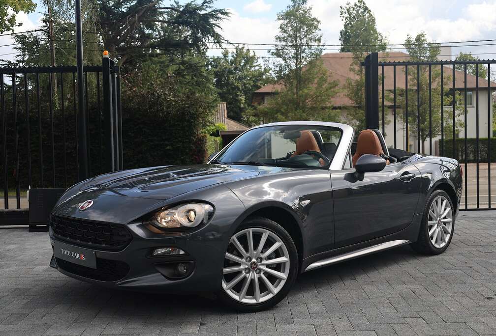 Fiat 1.4iA Automaat  Camera  Key-Less  Cruise  Navi  Leder  Airco  Parksens.