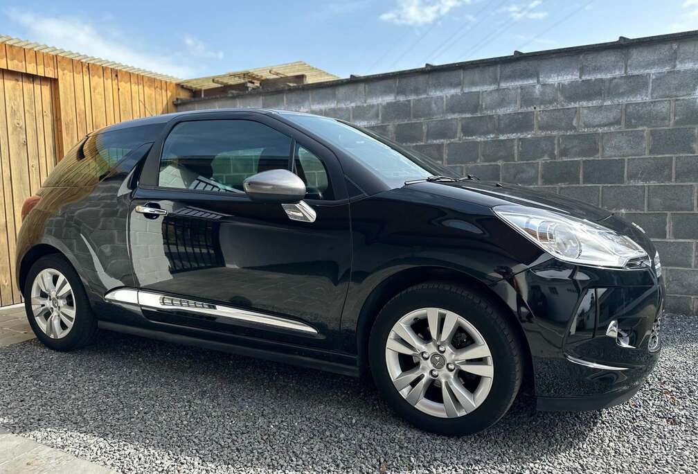 1.2i PureTech Chic Led Airco BT Pdc 44000km