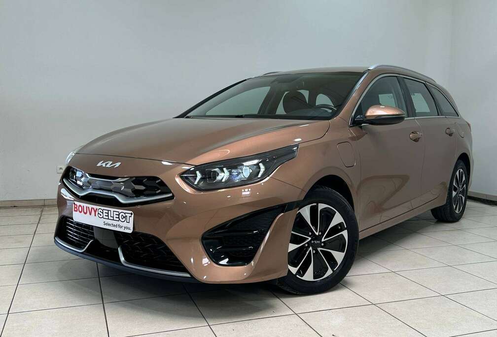 Kia 1.6 PHEV 140CV*CARPLAY*NAVI*CLIM*CRUISE*CAMERA*CAPTEURS