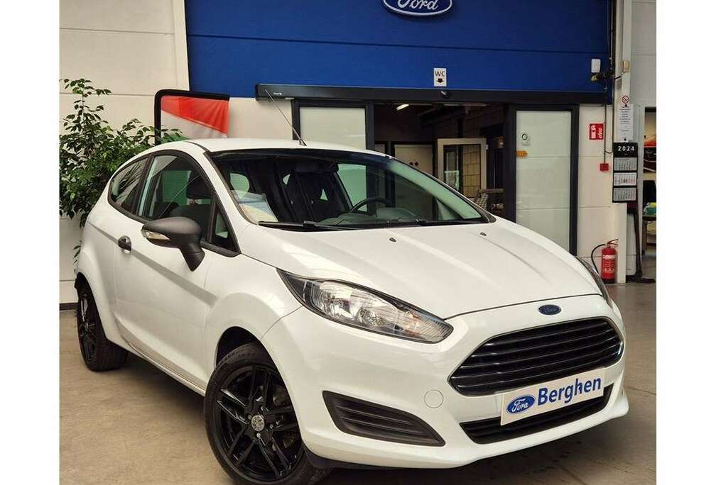 Ford 1.25i  60 PS / 44 kW 3d  Ambiente 5v