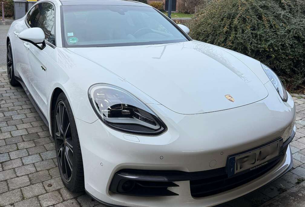 Porsche 4 E-Hybrid (V6)