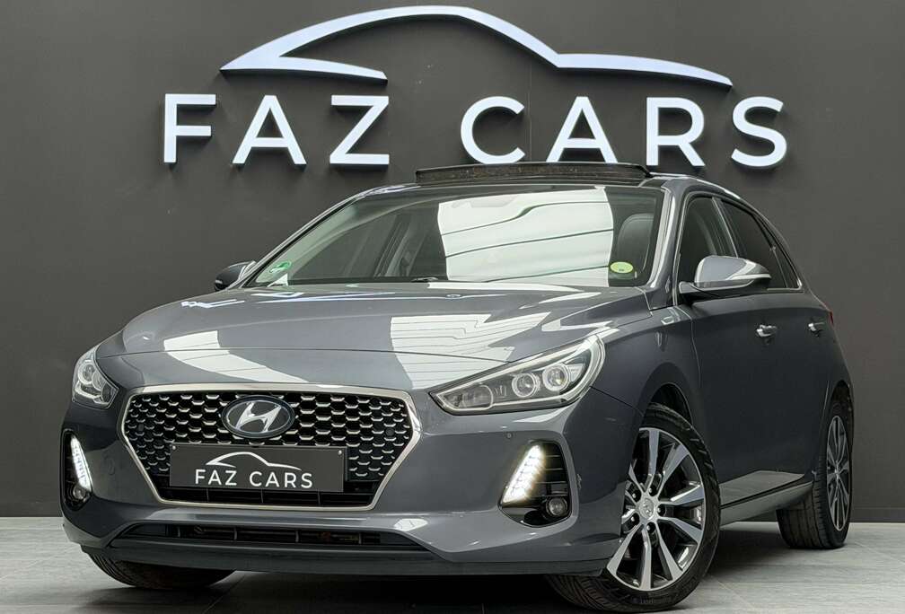 Hyundai 1.6 CRDi * 1ER PROP + CUIR + GPS + JANTES + LED *