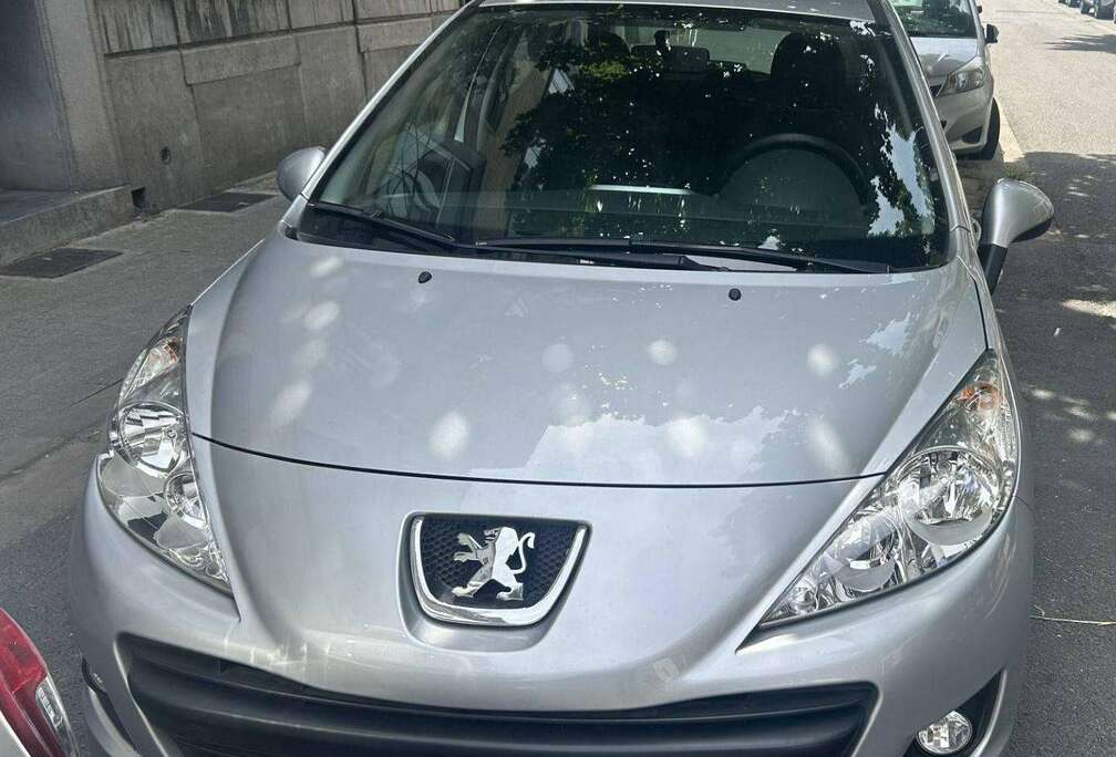 Peugeot 207 1.4i Access \