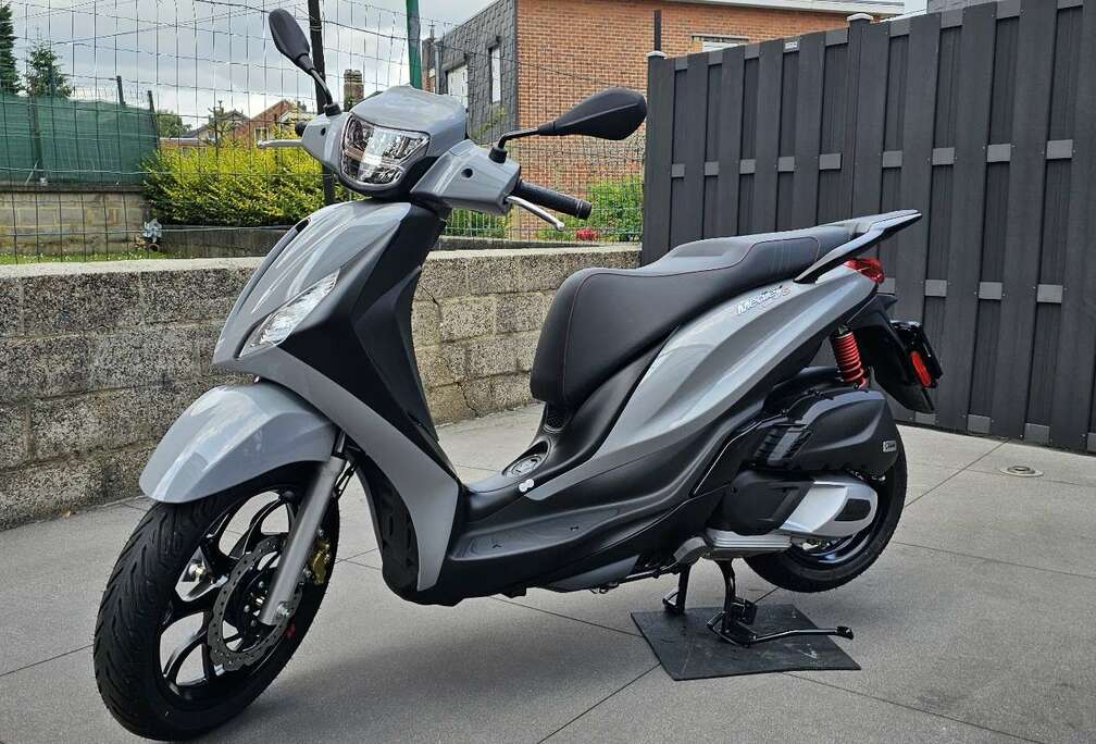 Piaggio S