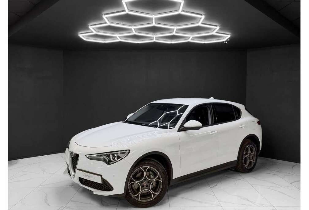 Alfa Romeo Q4 2.0 Turbo AWD