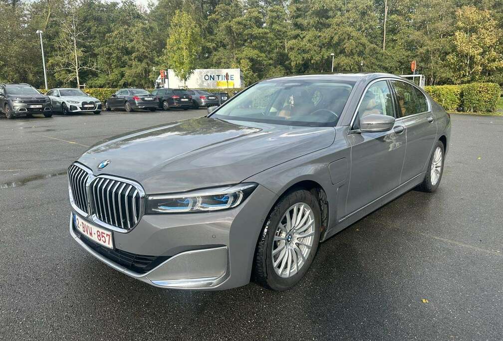 BMW 745e iPerformance Limousine