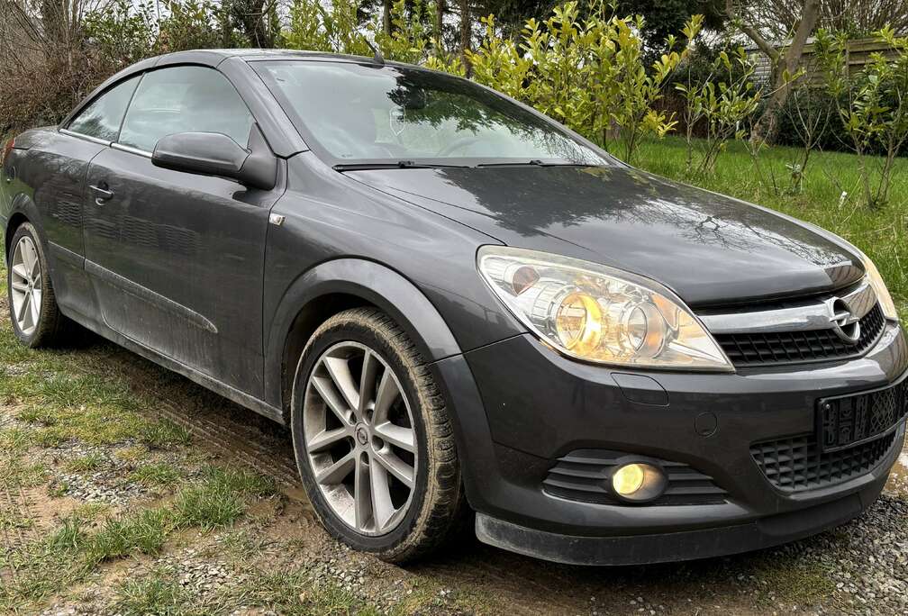 Opel Astra TwinTop 1.6i Cosmo
