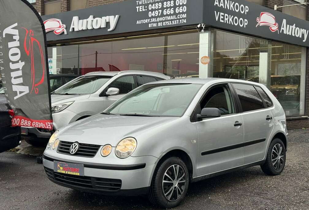 Volkswagen Polo 1.4i 16v / Automatic