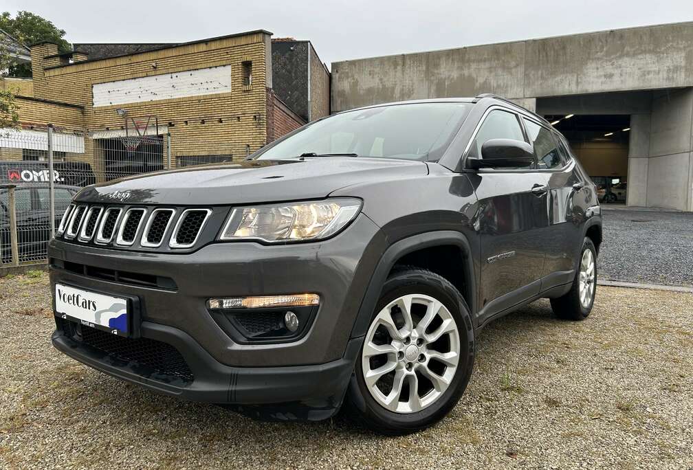 Jeep 1.3 Turbo 4x2 Longitude / Camera / GPS / PDC