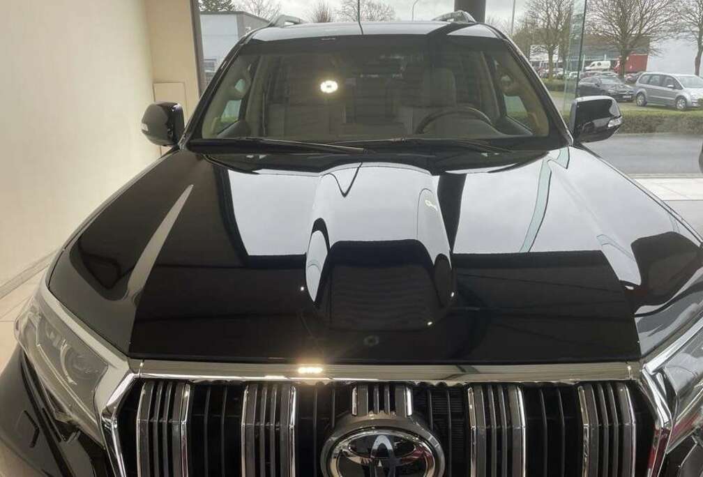 Toyota 2.8 D-4D Automatik Executive