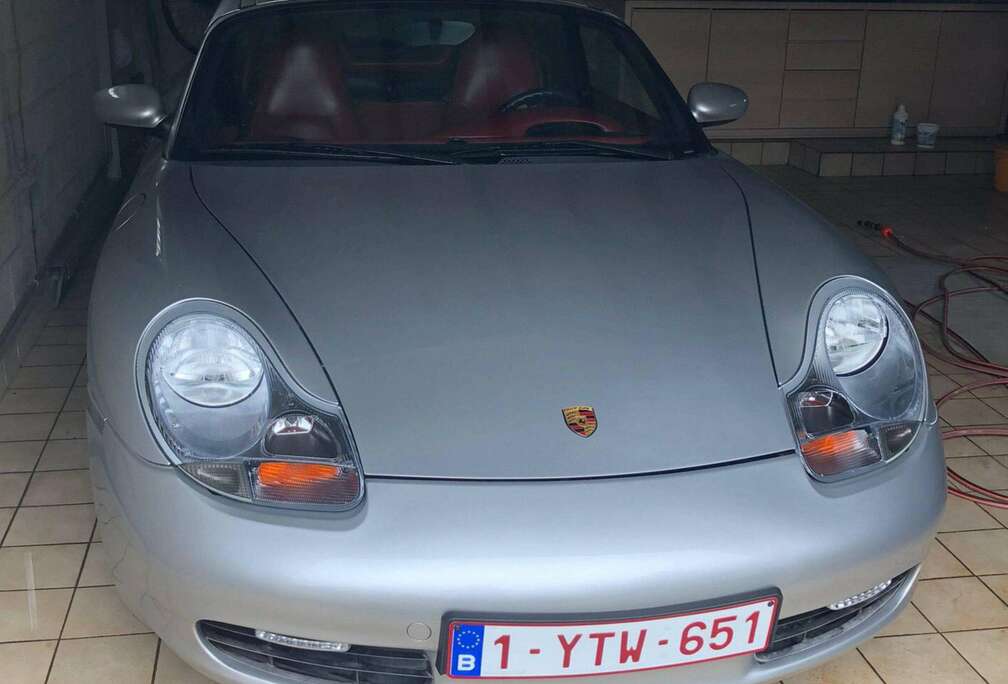 Porsche 2.5i