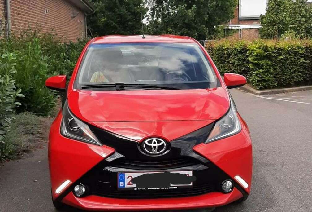 Toyota 1.0i VVT-i x-style