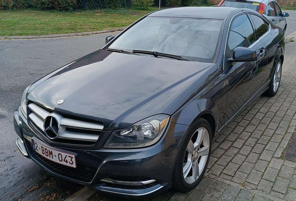 Mercedes-Benz C 180 Coupe (BlueEFFICIENCY)