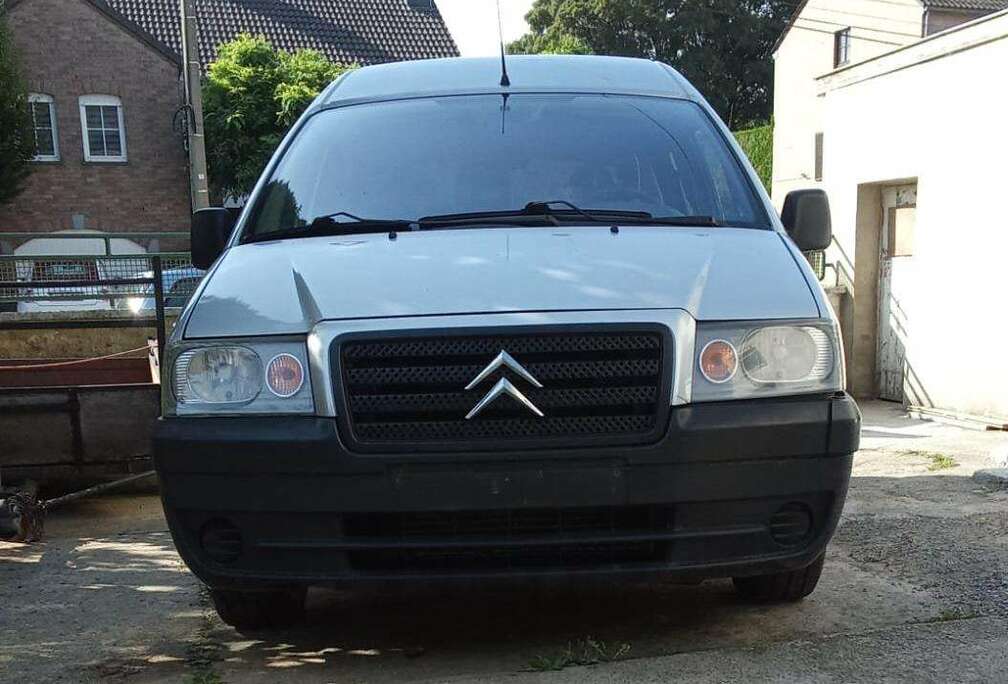 Citroen 2.0 HDi Confort 5/6pl. EURO 3