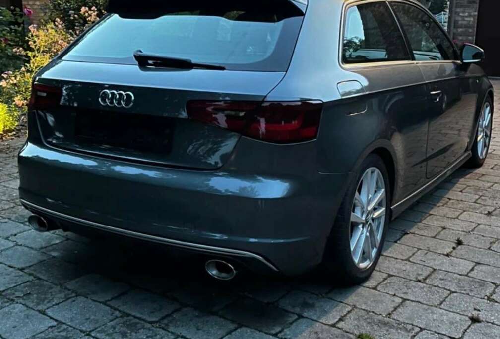 Audi s line sportback parfait état avec modification