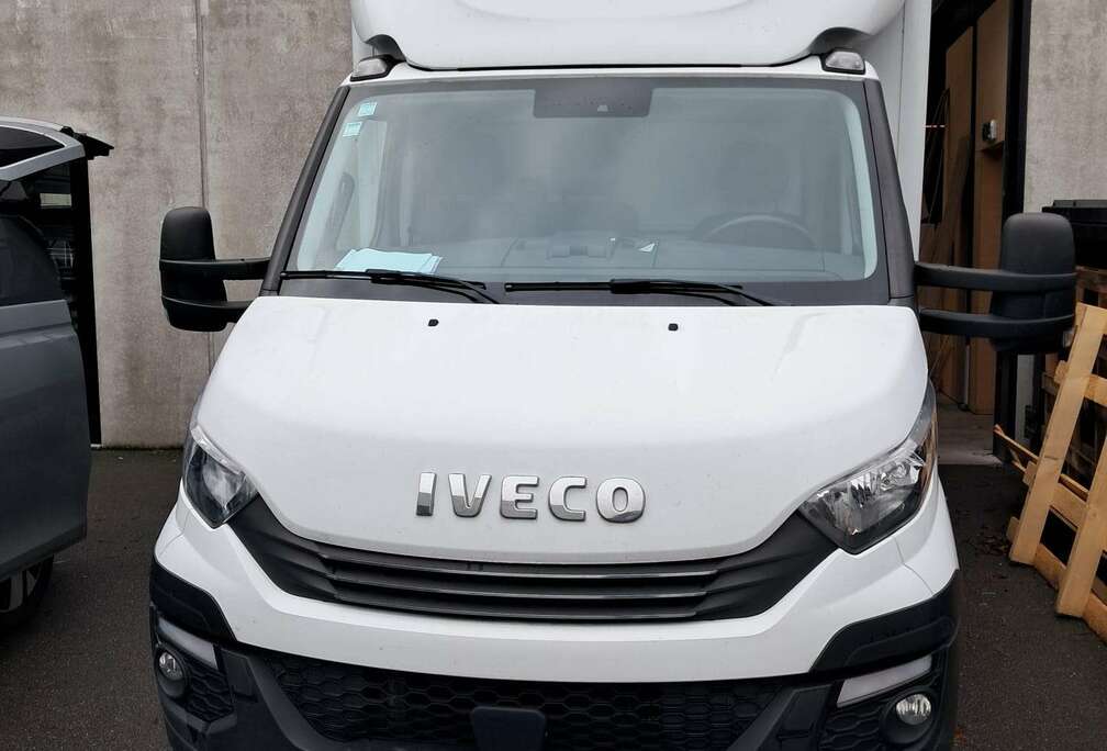 Iveco 40C18
