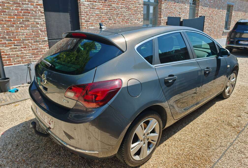 Opel Astra 1.6 CDTi ecoFLEX Ultimate Edition Plus