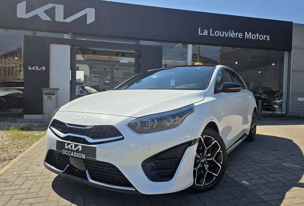 Kia ProCeed 1.5 T-GDi GT-Line ISG DCT GT-Line ** FULL ** FULL ** CUIR ** TOIT PANO ** CAMERA ** CAR-PLAY ** GARANTIE 2031