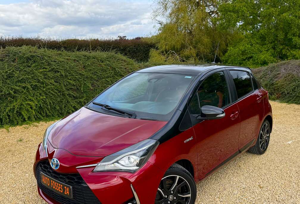 Toyota Hybrid 1.5i VVT-i C. and pack Two-Tone EV Mode PACK SPORT FULL OPTIONS GARANTIE 1 AN