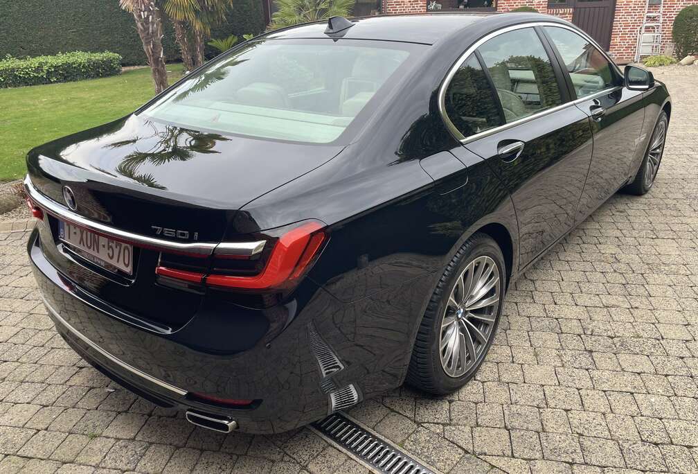 BMW 750iXA