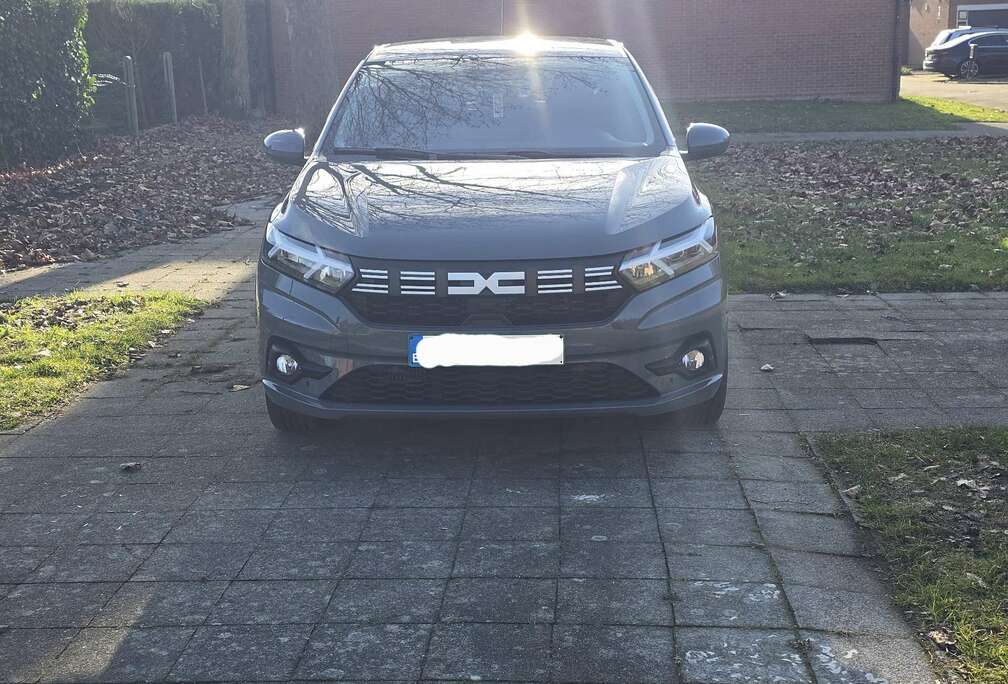 Dacia TCe 90 CVT Expression automaat showroomstaat