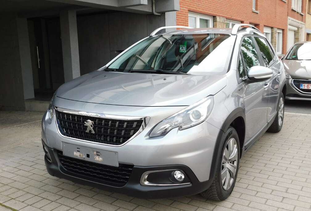 Peugeot 1.2 i + NAVIGATION+CLIM AUTO // EURO 6d //