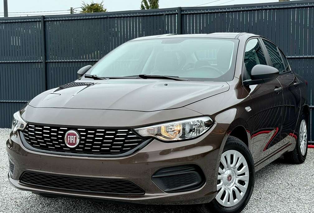 Fiat 1.3 MultiJet / Euro6b / AirCo / 1 Main / Etat Neuf