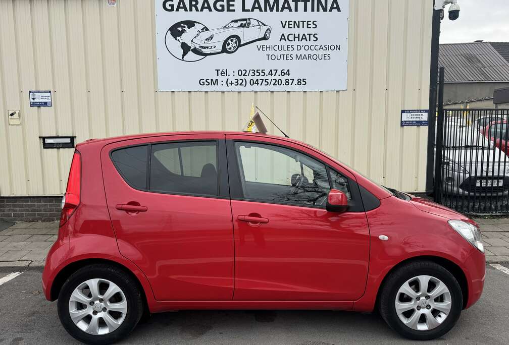 Opel Agila 1.2i carnet entretien complet