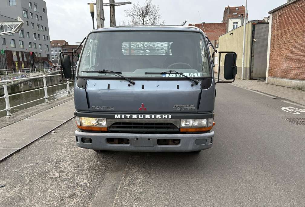 Mitsubishi 3.900