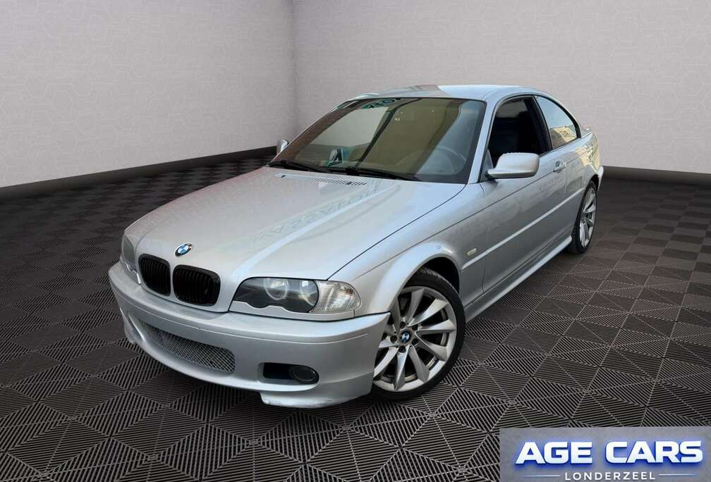 BMW 330 CiA Pack M
