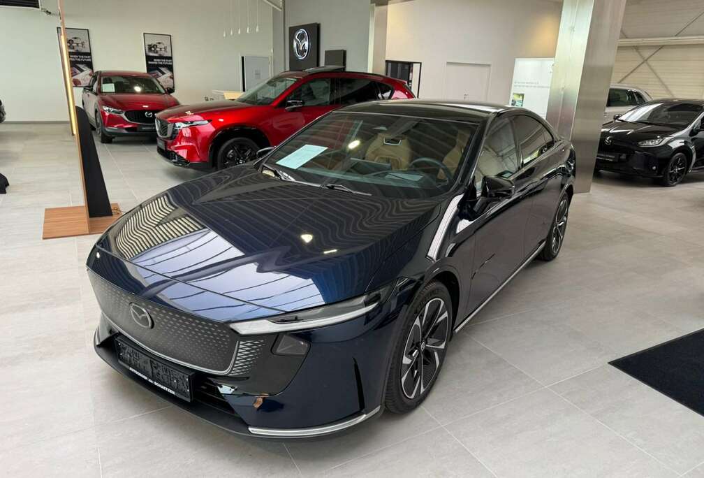Mazda NIEUW Takumi Plus 68KWh + 6j. GARANTIE