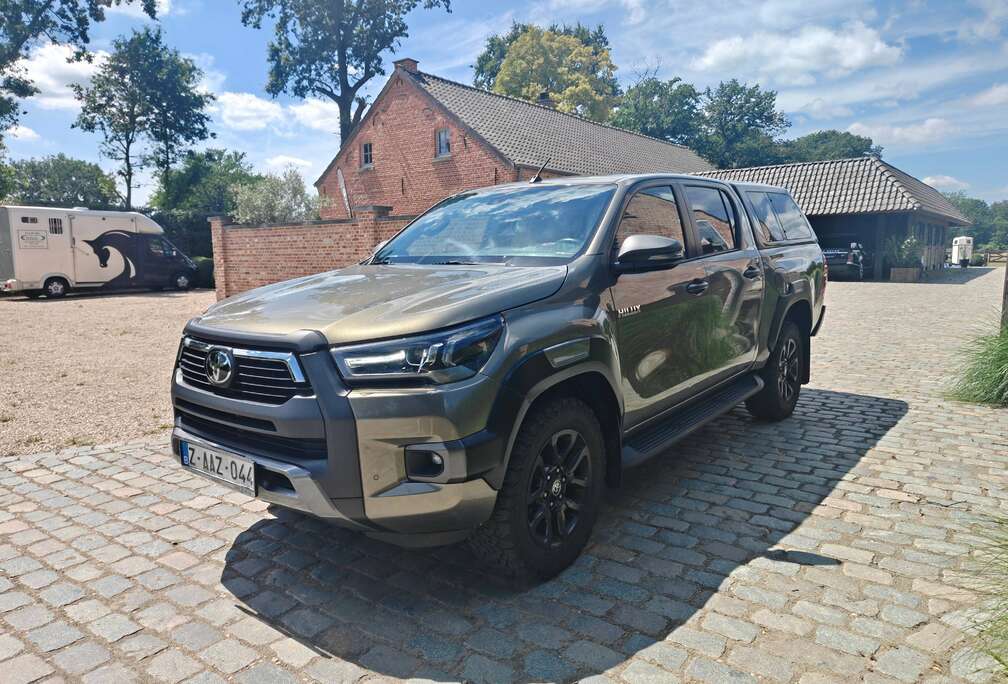 Toyota 2.8 D-4D 4WD Invincible