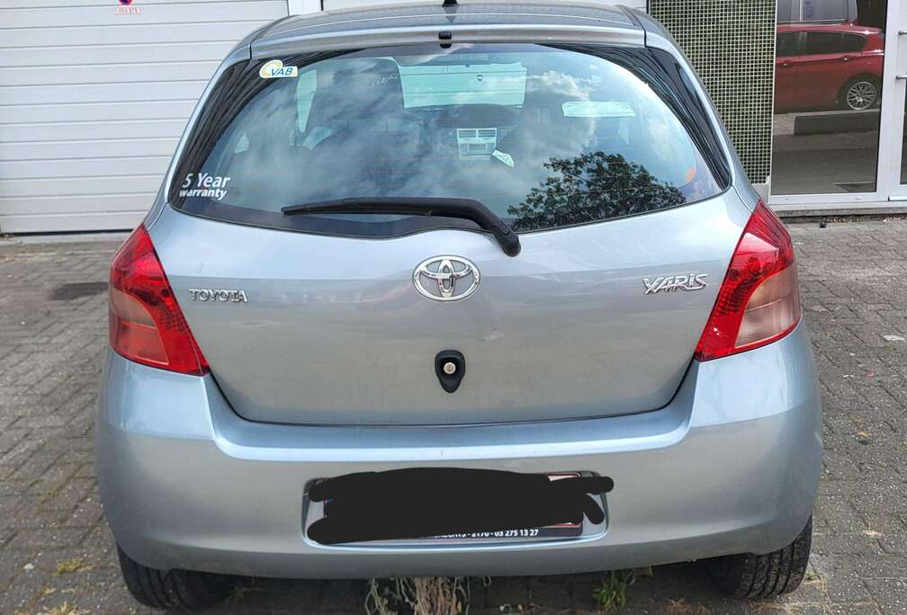 Toyota Yaris 1.0i VVT-i Terra