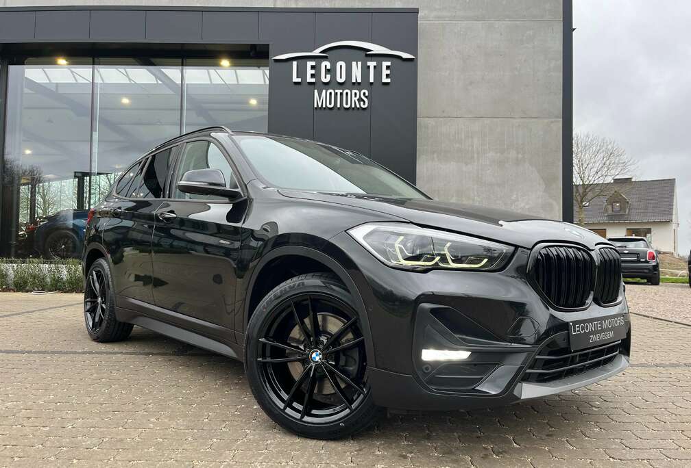 BMW 1.5iA xDrive25e Hybrid LED/Leder/Carplay/CAM/HUD..