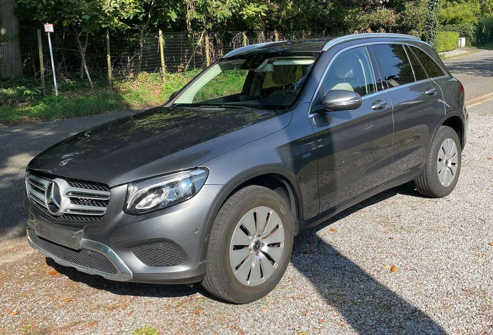 Mercedes-Benz GLC+350+e+Coupe+4Matic+7G-TRONIC+Exclusive