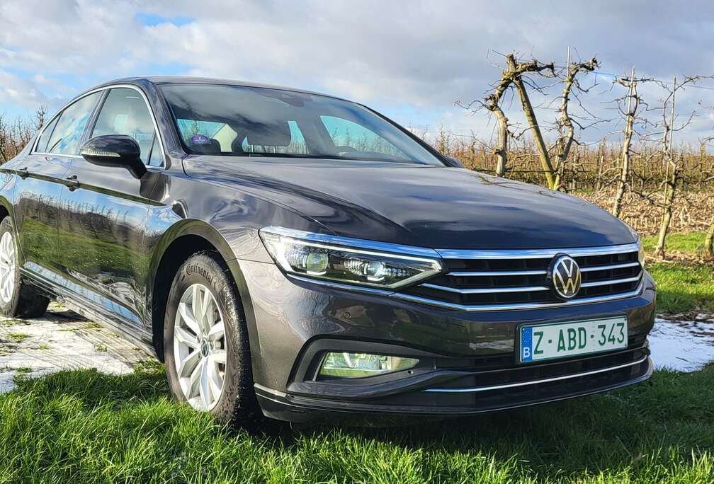 Volkswagen VW Passat 1.5 TSI DSG / CarPlay / LED / Trekhaak