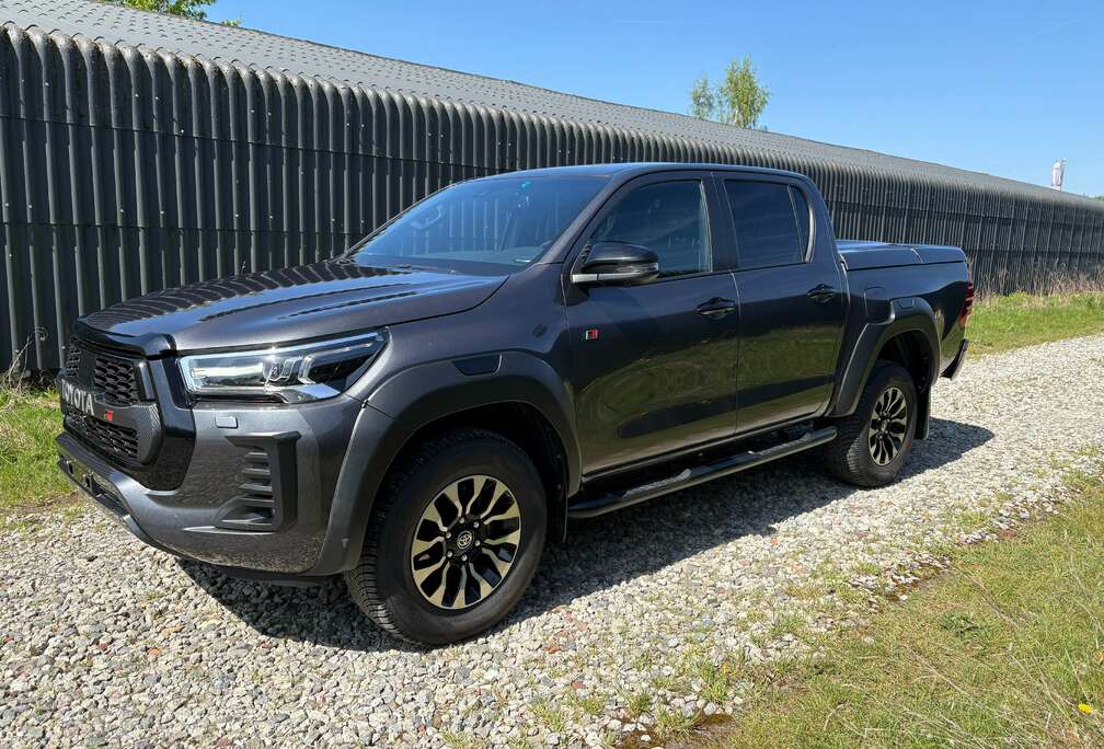 Toyota 2.8 D-4D 4WD * GR SPORT EDITION * 43800 + TVA * 62866 KM