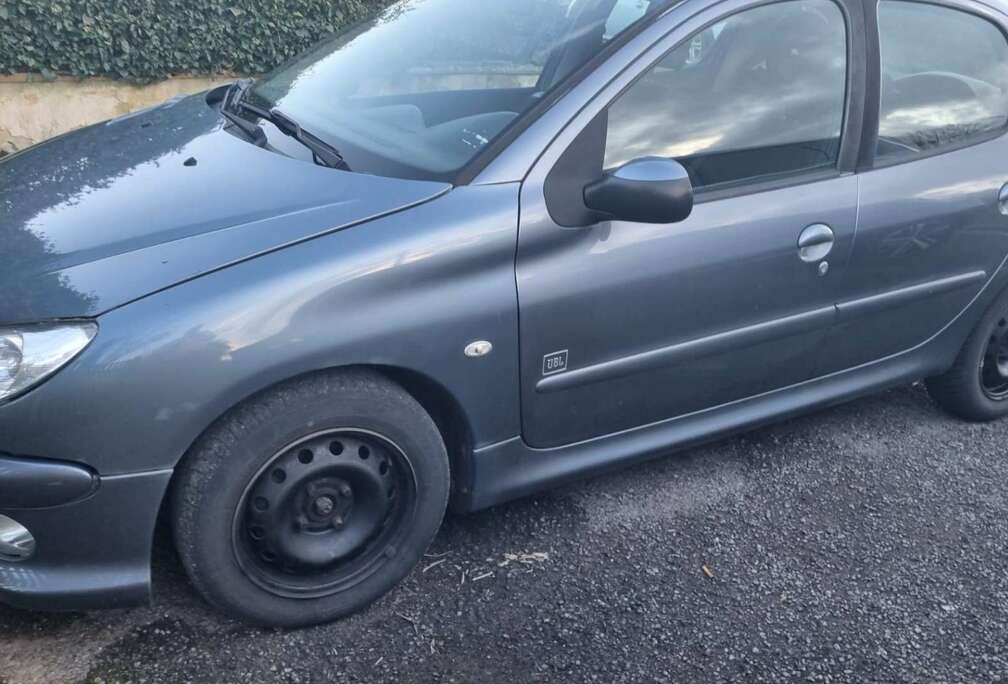 Peugeot AFFAIRE 1.4 HDI PACK CD