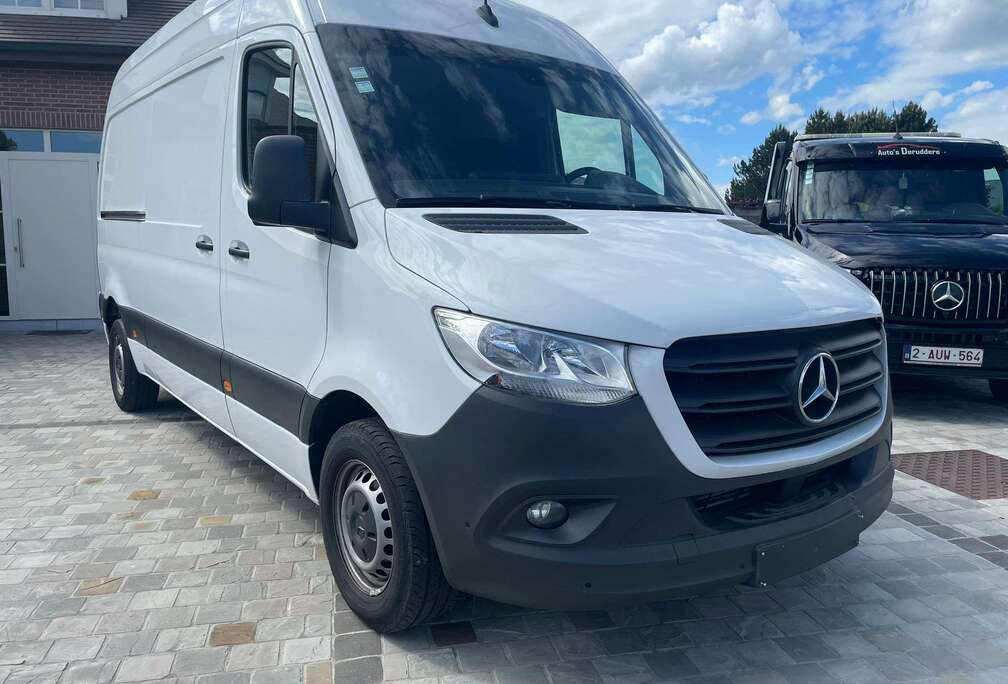 Mercedes-Benz 314 2.1 CDI L2H2 FWD 9G-Tronic